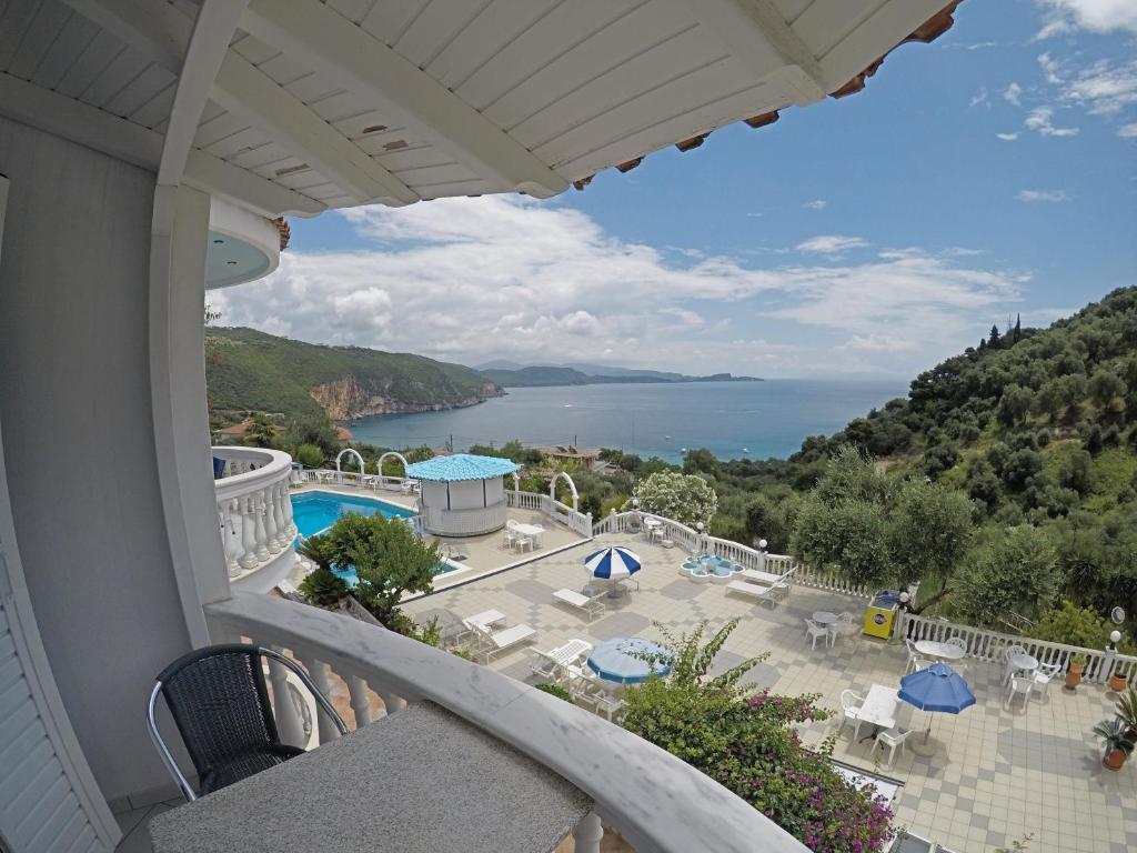 Dolphin Apartments 1 - 4