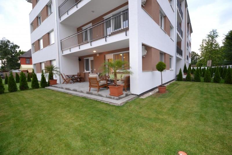 Vonkajšia záhrada v ubytovaní Hannah apartman Siófok