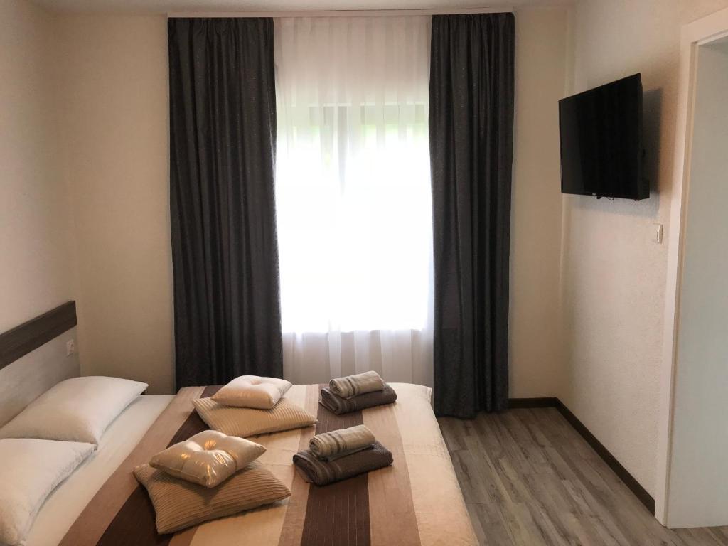 Guest House Klanfar - 4