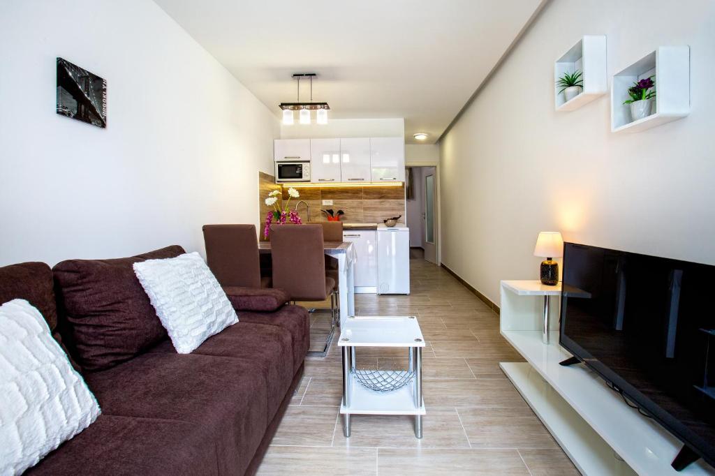 Kuchyňa alebo kuchynka v ubytovaní Apartment Nives in the City Center - Free Parking