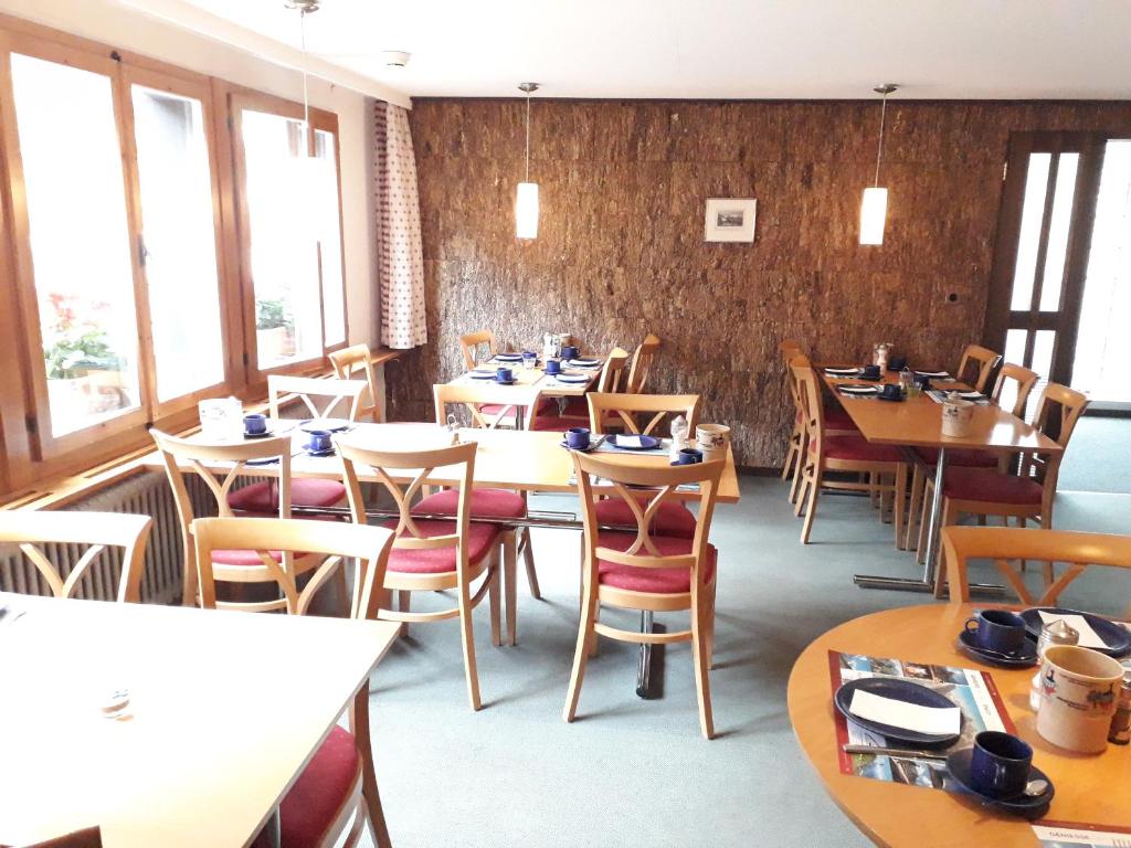 Εστιατόριο ή άλλο μέρος για φαγητό στο Hotel Tschuggen