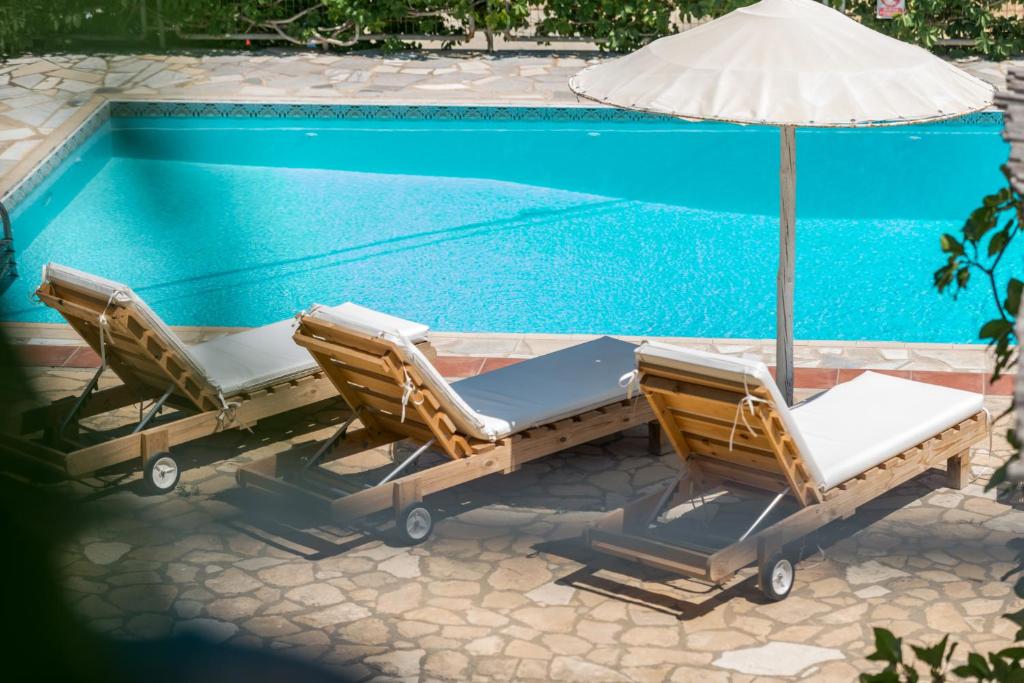 Bazén v ubytování Marina Hotel nebo v jeho okolí