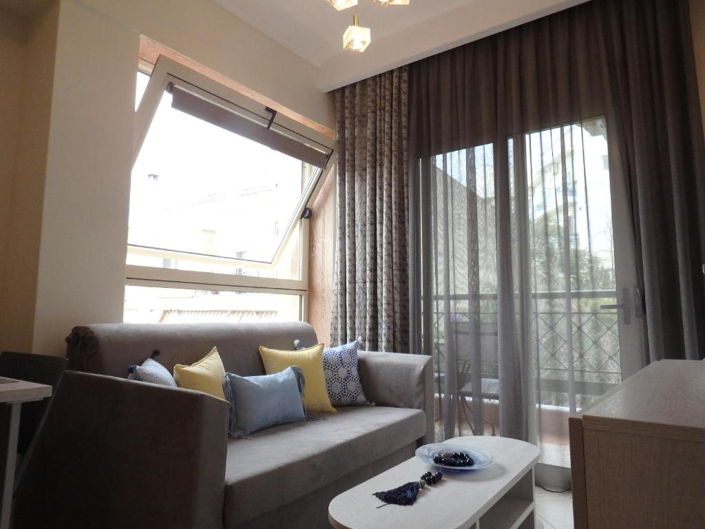 Lion Apartment Sunset - 10