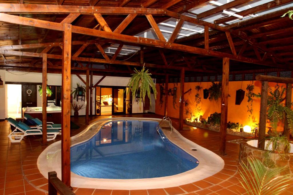 The swimming pool at or close to Villa Spa Las Tinajas