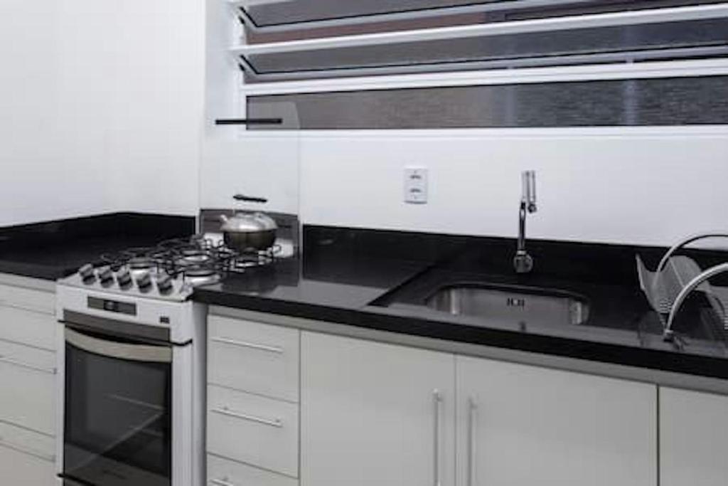 Apto 5 Quartos Avenida Carlos Gomes  Apto 5 Quartos Avenida Carlos Gomes