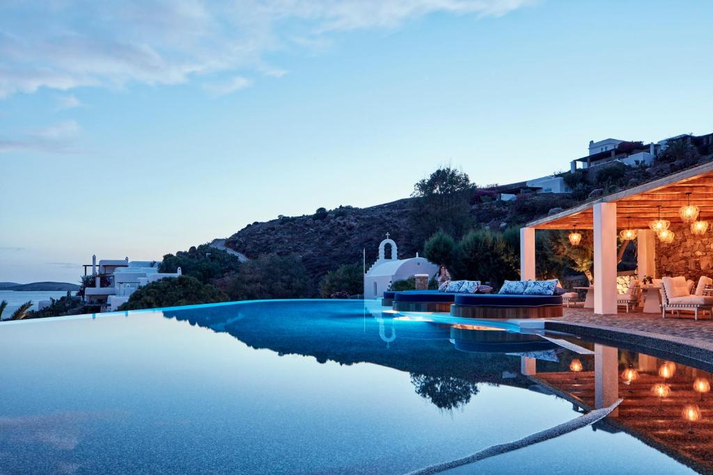 Bazén v ubytovaní Katikies Mykonos - The Leading Hotels of the World alebo v jeho blízkosti
