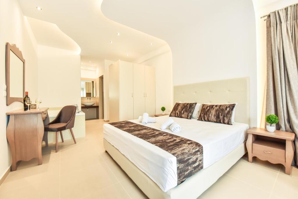 Queen Boutique Suites - 17