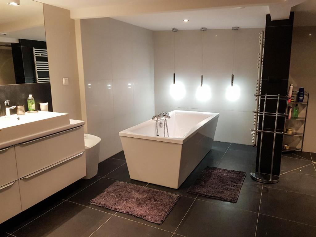 Luksusowe Apartamenty w Centrum Szczecina - Large One Bedroom Apartment