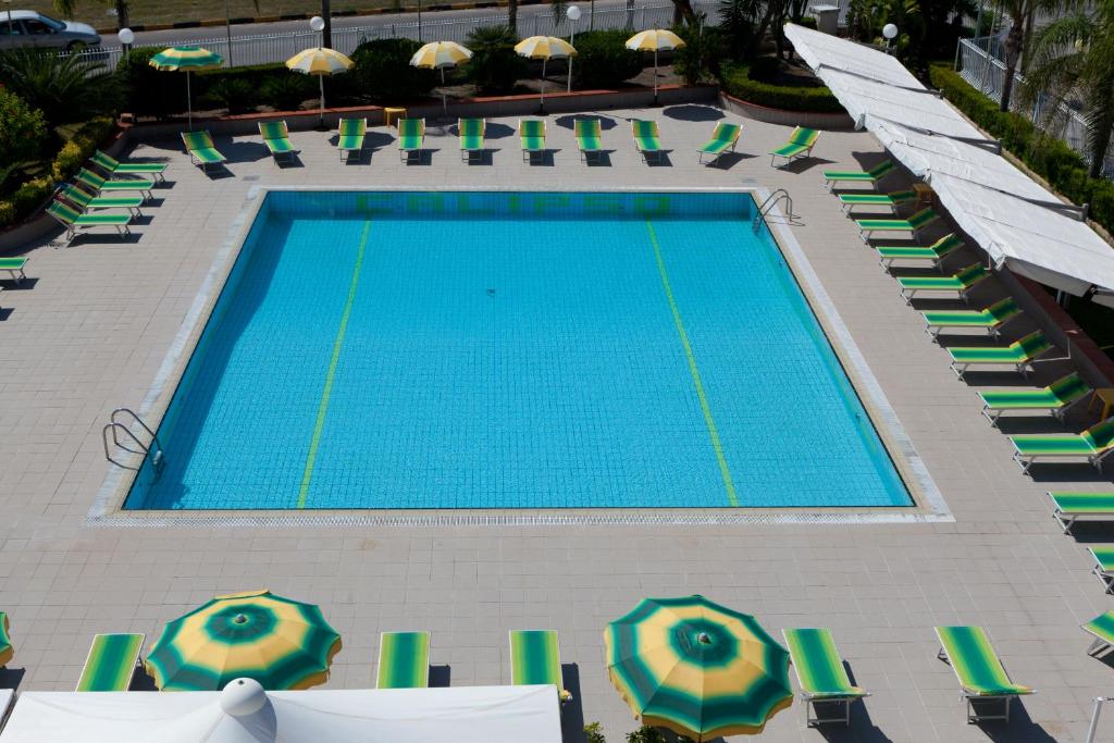 Bazén v ubytování Residence Atlante nebo v jeho okolí