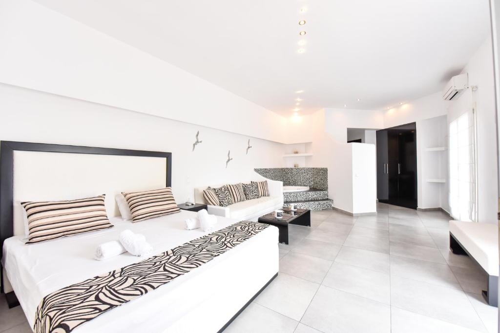 Queen Boutique Suites - 11