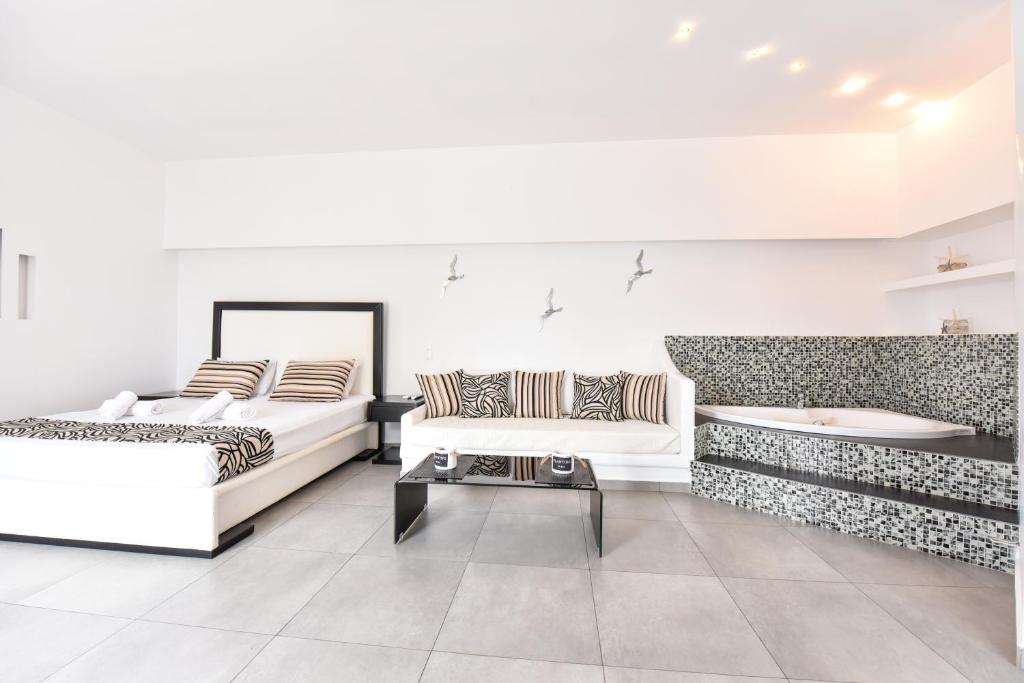 Queen Boutique Suites - 10