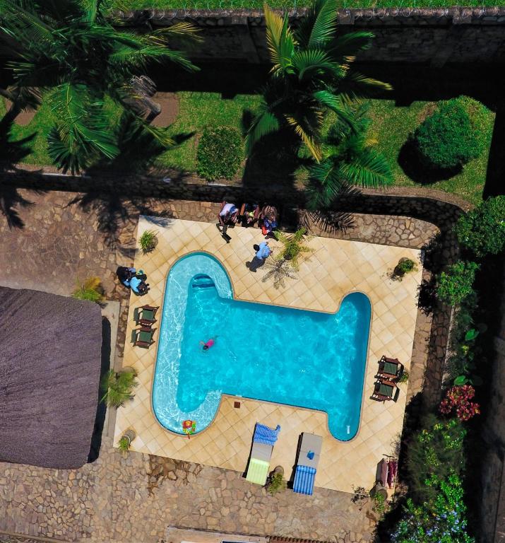 Bazén v ubytování Entebbe Palm Hotel nebo v jeho okolí