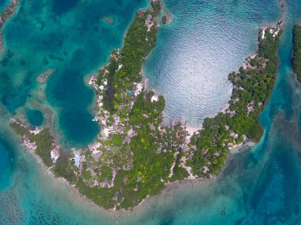 Mejores Hoteles en Isla Grande | Islas del Rosario 148696277