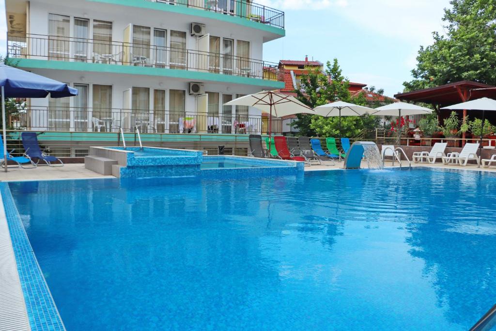 Bazén v ubytování Hotel Onyx nebo v jeho okolí