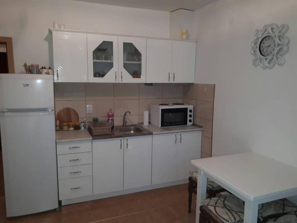 Renome apartmani - One-Bedroom Apartment