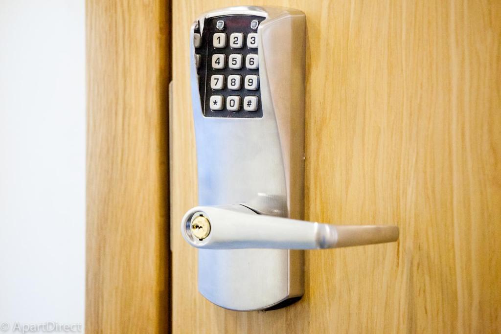 ApartDirect Hammarby Sjöstad - Resim 36