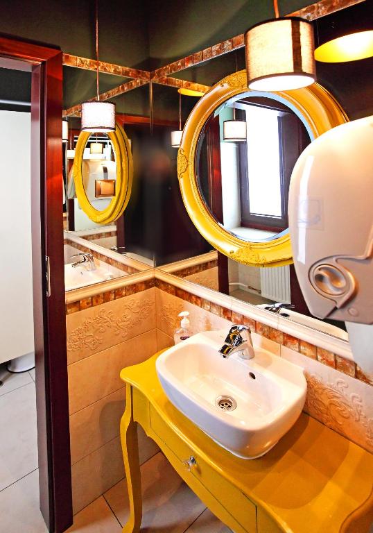 Hotel Palac w Myslecinku - Resim 26