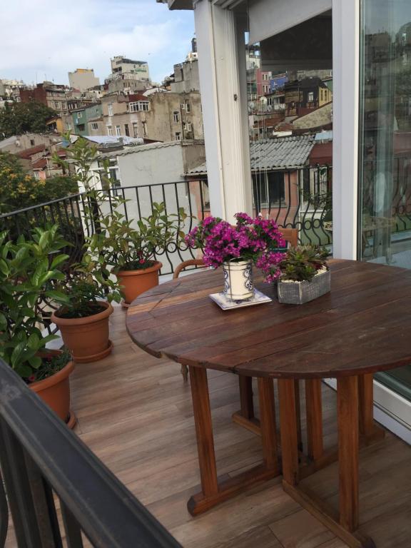 Balkón nebo terasa v ubytování The White Swan Suites Beyoglu
