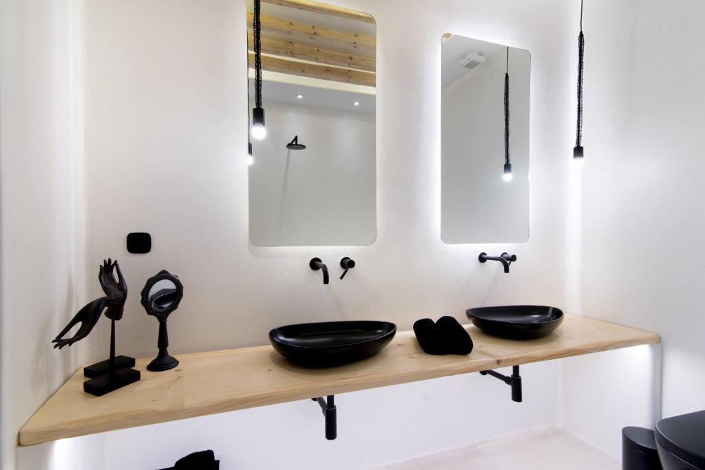 Portara Seaside Luxury Suites - 15