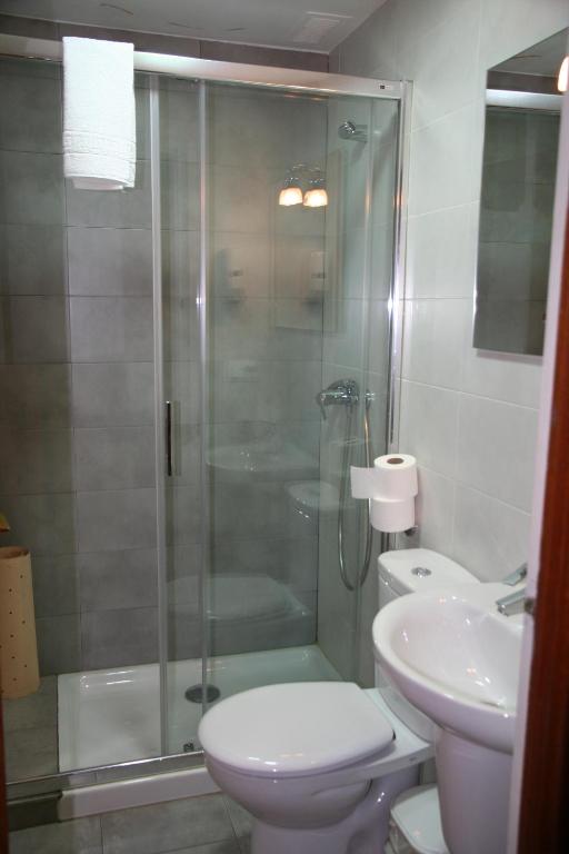 Koupelna v ubytování Hostal Acella