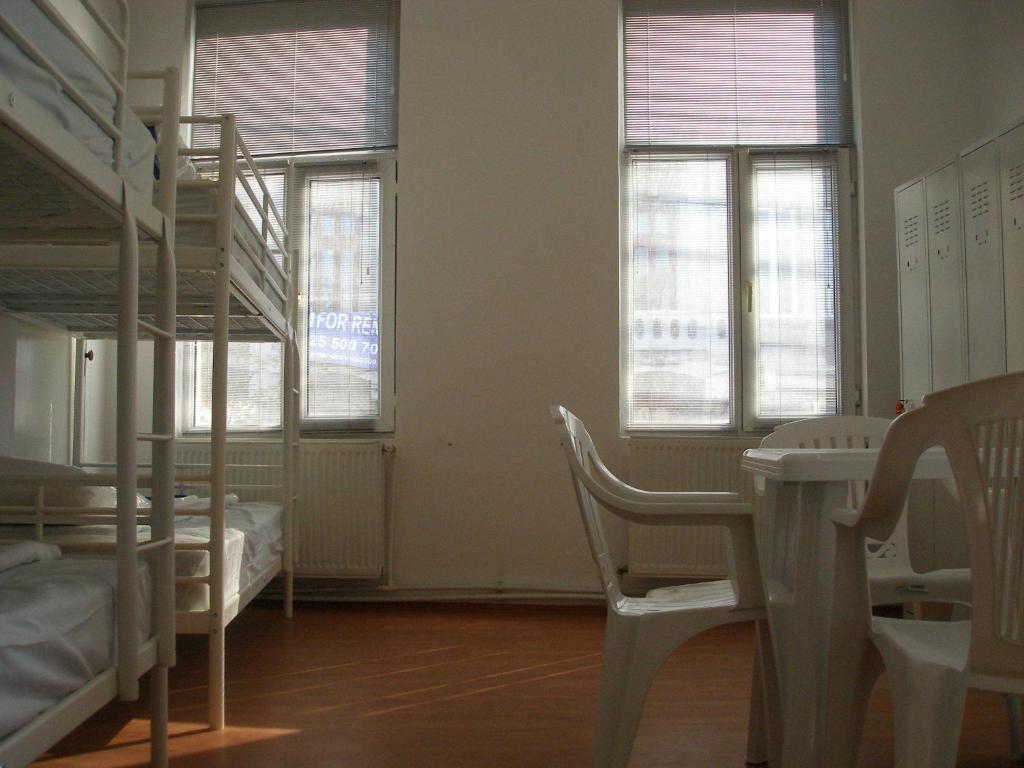 Postel nebo postele na pokoji v ubytování Kretan Hostel