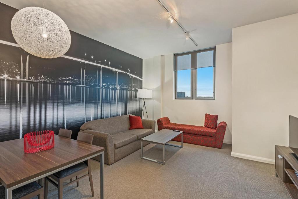 Mantra One Sandy Bay Road - Resim 36