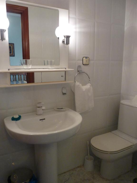 A bathroom at Hospedaje Roiz