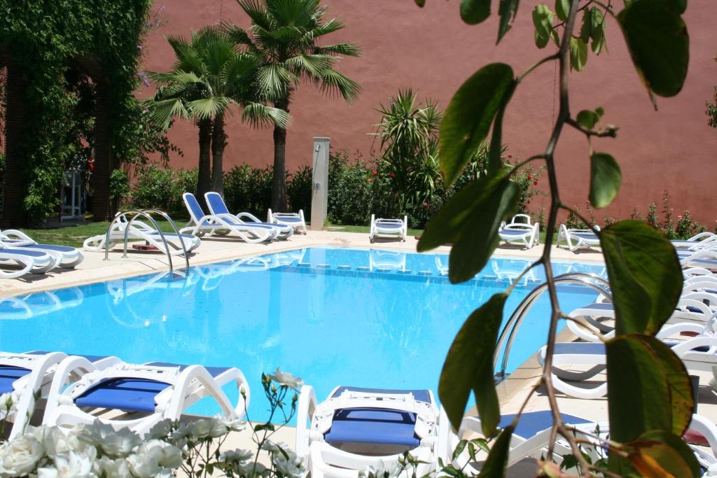 Bazén v ubytování Hotel Relax Marrakech nebo v jeho okolí
