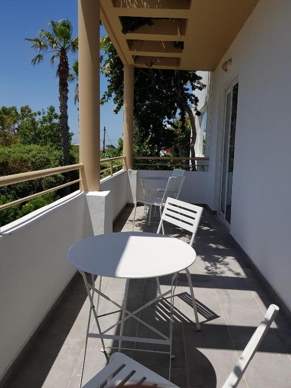 Balkón nebo terasa v ubytování Irina Beach Hotel
