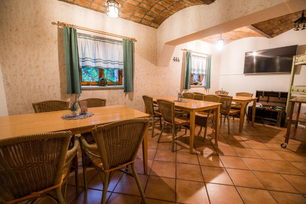 TV a/nebo společenská místnost v ubytování Guest House Frata