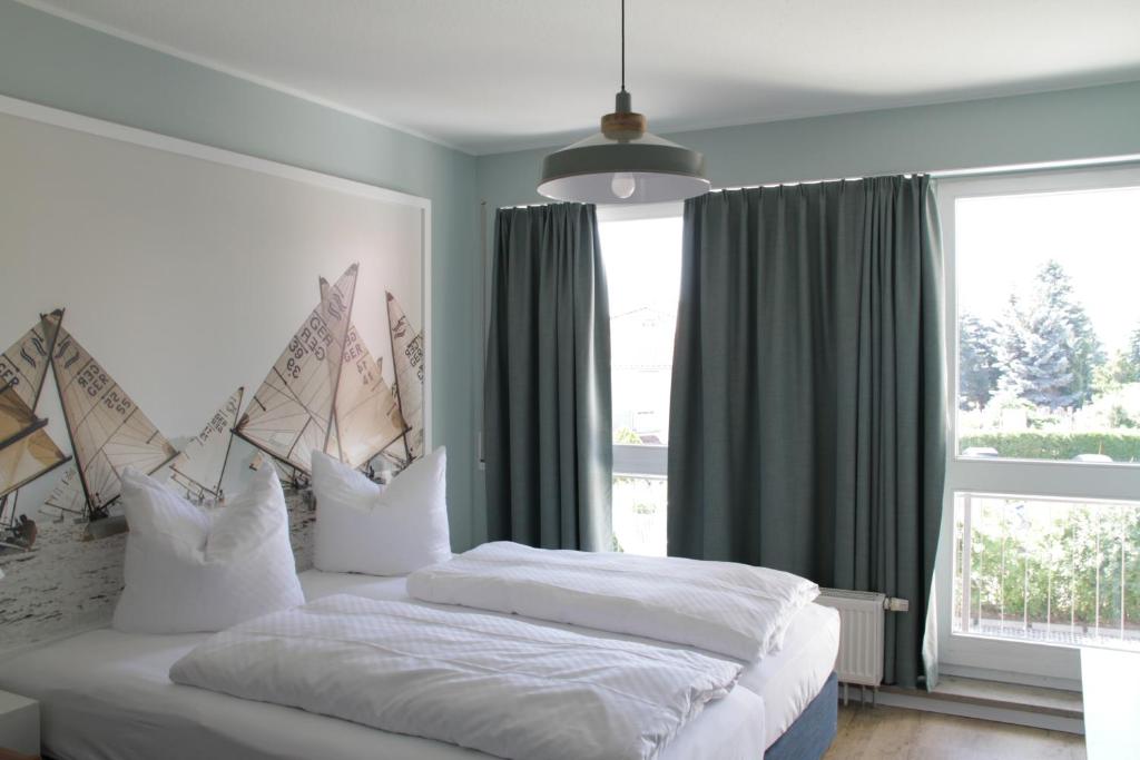 Havelhotel - Double Or Twin Room With Balcony