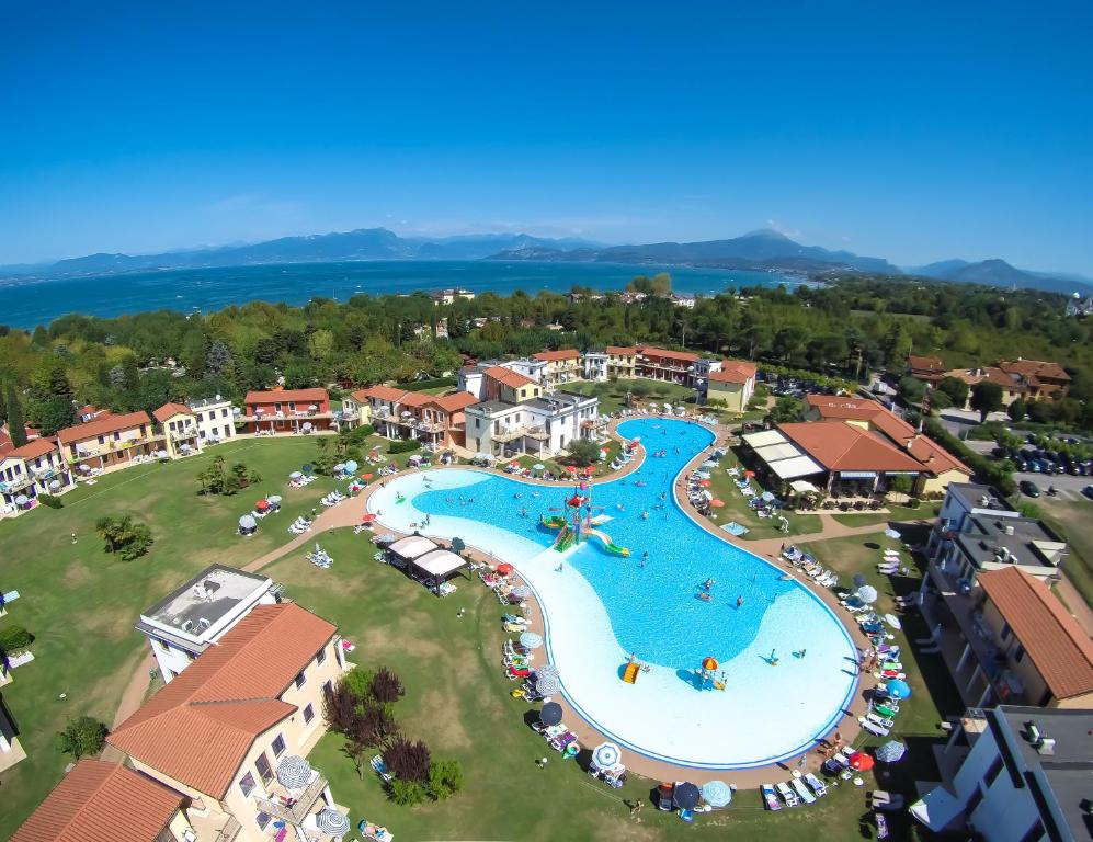 Bazén v ubytování Gasparina Village nebo v jeho okolí