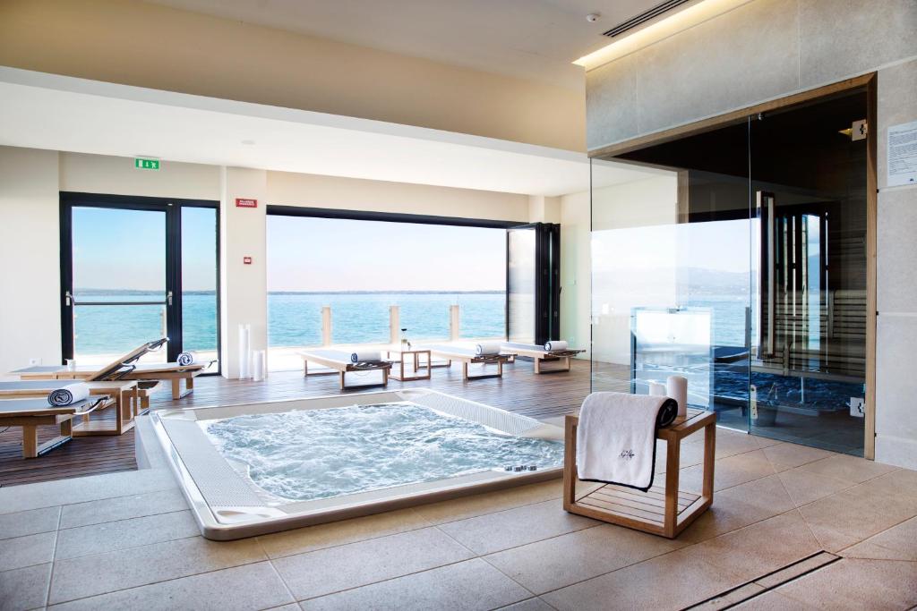 Afbeelding uit fotogalerij van Grand Hotel Terme Sirmione in Sirmione
