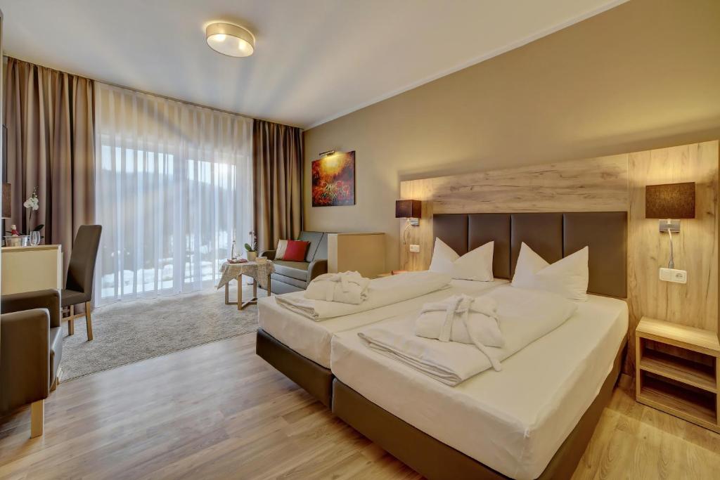 Wellnesshotel deine Auszeit, Adults only - Habitación Doble Deluxe (2 Adultos + 1 Niño)