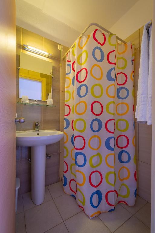 Koupelna v ubytování Dimitris Paritsa Hotel