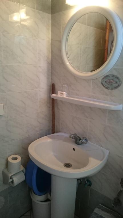 Uma casa de banho em Dakis Studios