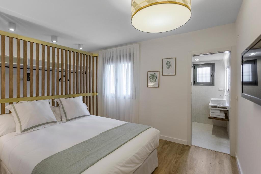 ELEVEN Apartments Real de la Carretería, by Homing U - 三卧室公寓