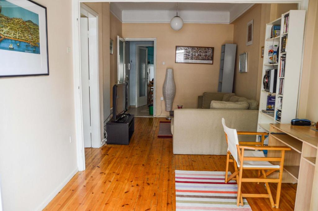 An apartment for 2-4 friends. - 12