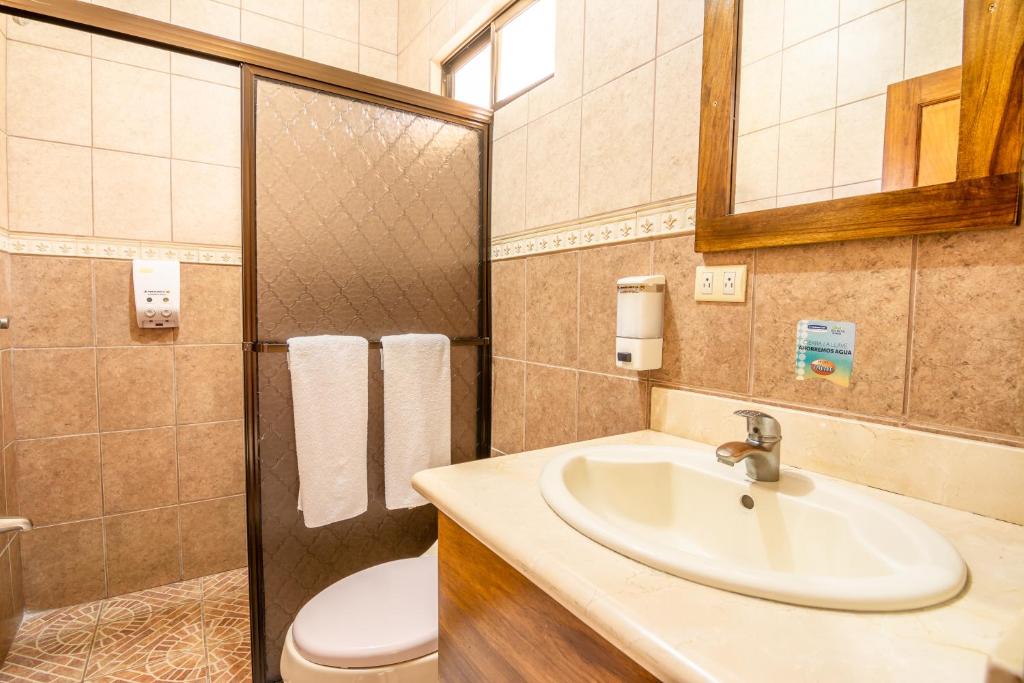Koupelna v ubytování Hotel Pacuare