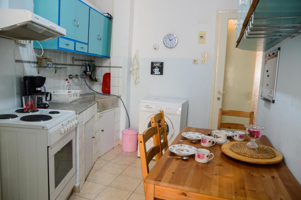 An apartment for 2-4 friends. - 16