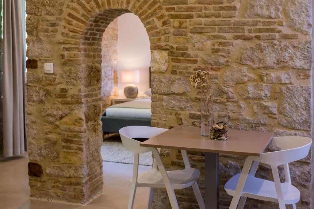 Posezení v ubytování Kostela Luxury Suite by Belmont Realty