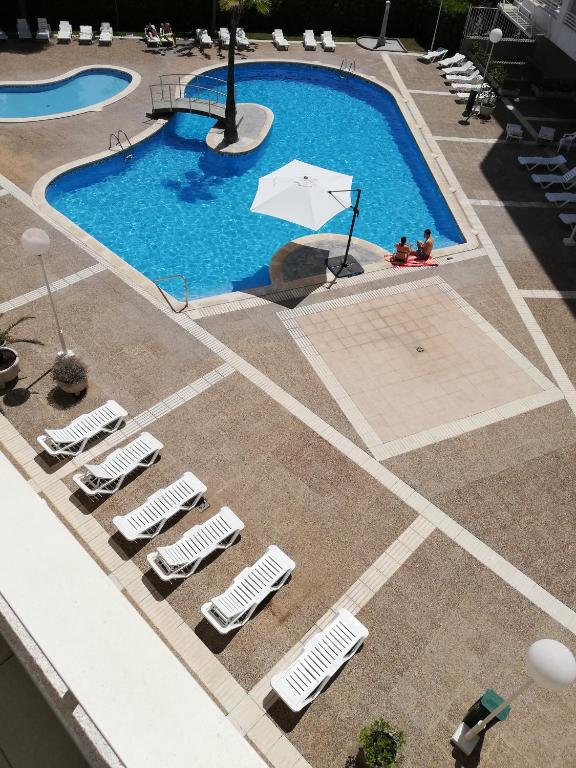 Bazén v ubytovaní Live Salou Apartment alebo v jeho blízkosti
