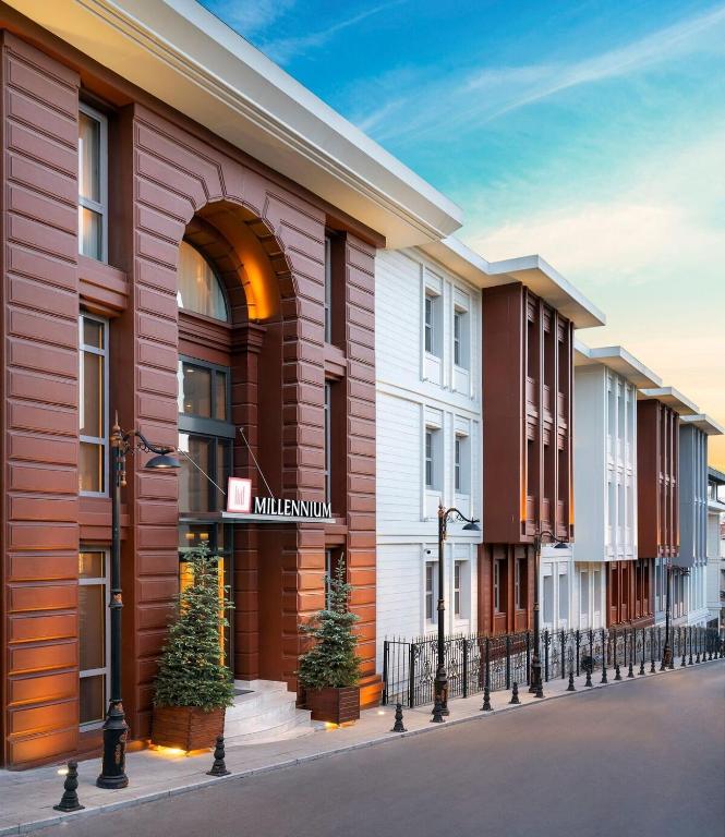 The building in which a szállodákat is located