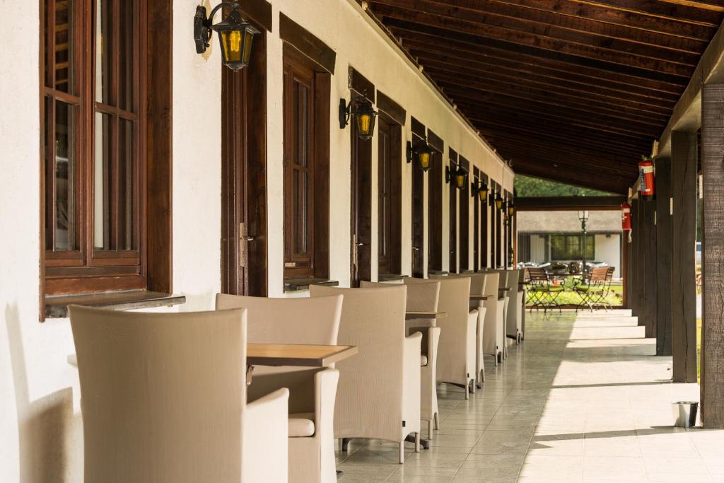 Restaurace v ubytování Hostellerie d'Inzepré