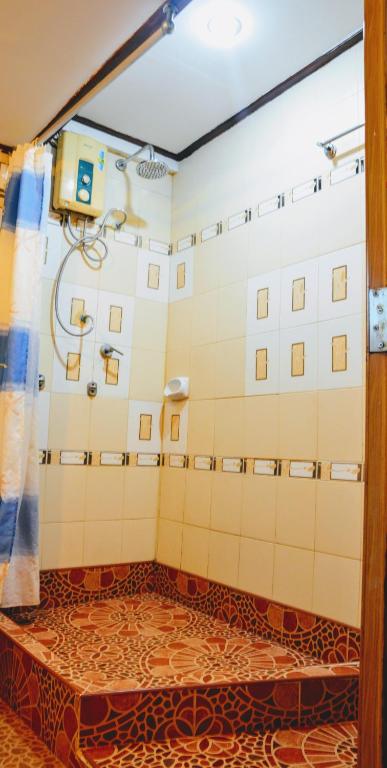 Bonny Hotel 4 Floors No Elevator - 11