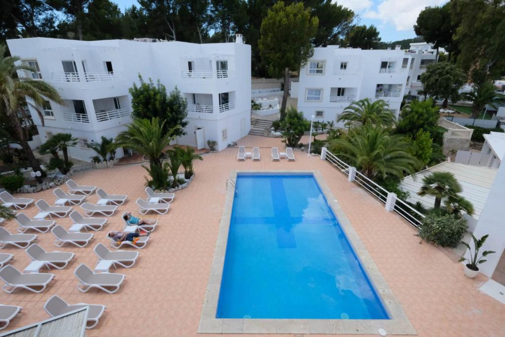 Bazén v ubytování azuLine Hotel Palmanova Garden nebo v jeho okolí