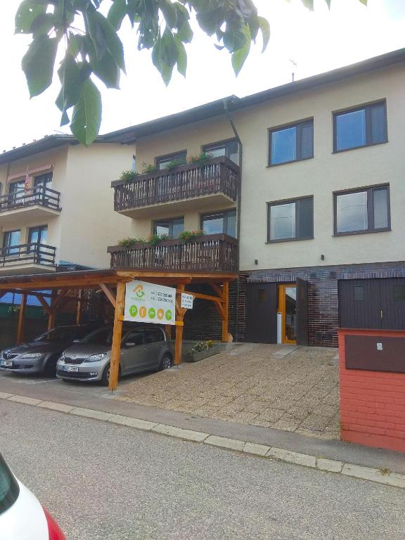 Budova, kde se penzion nachází