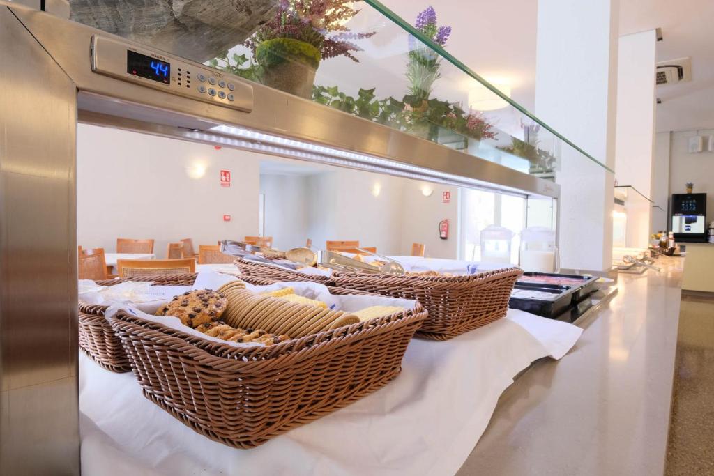Posezení v ubytování azuLine Hotel Palmanova Garden