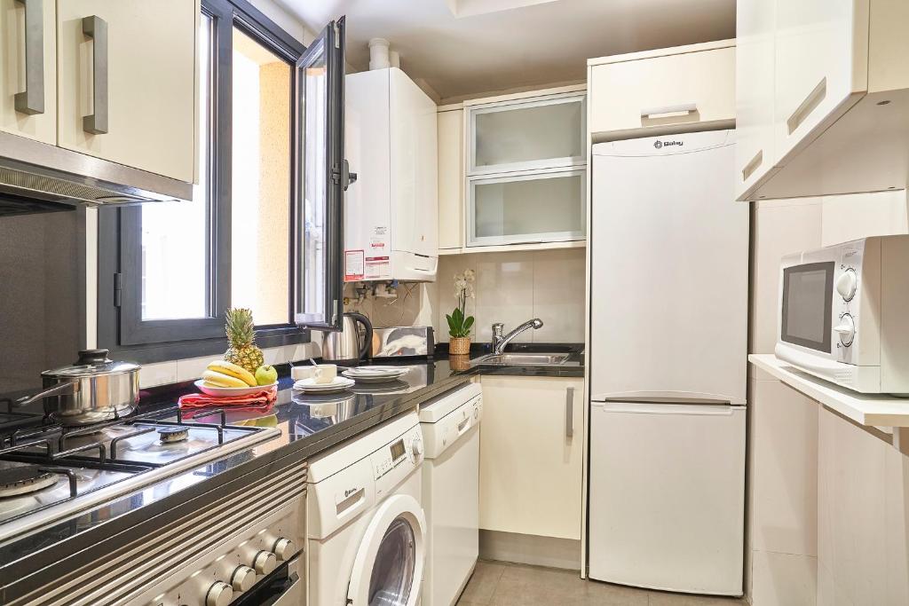 AinB Sagrada Familia Apartments - Two-Bedroom Apartment