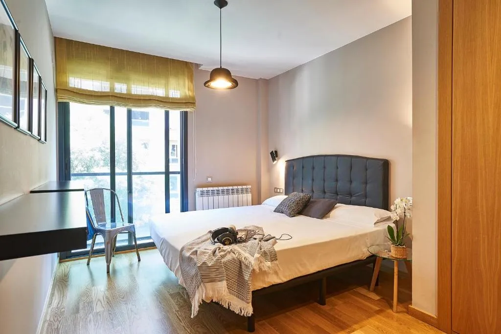 AinB Sagrada Familia Apartments, Barcelona, Spain